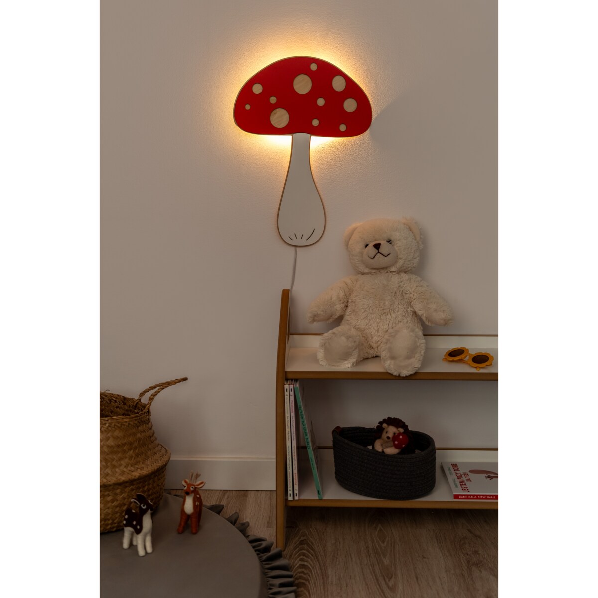 Drewniana lampka MUCHOMOR do pokoju dziecięcego