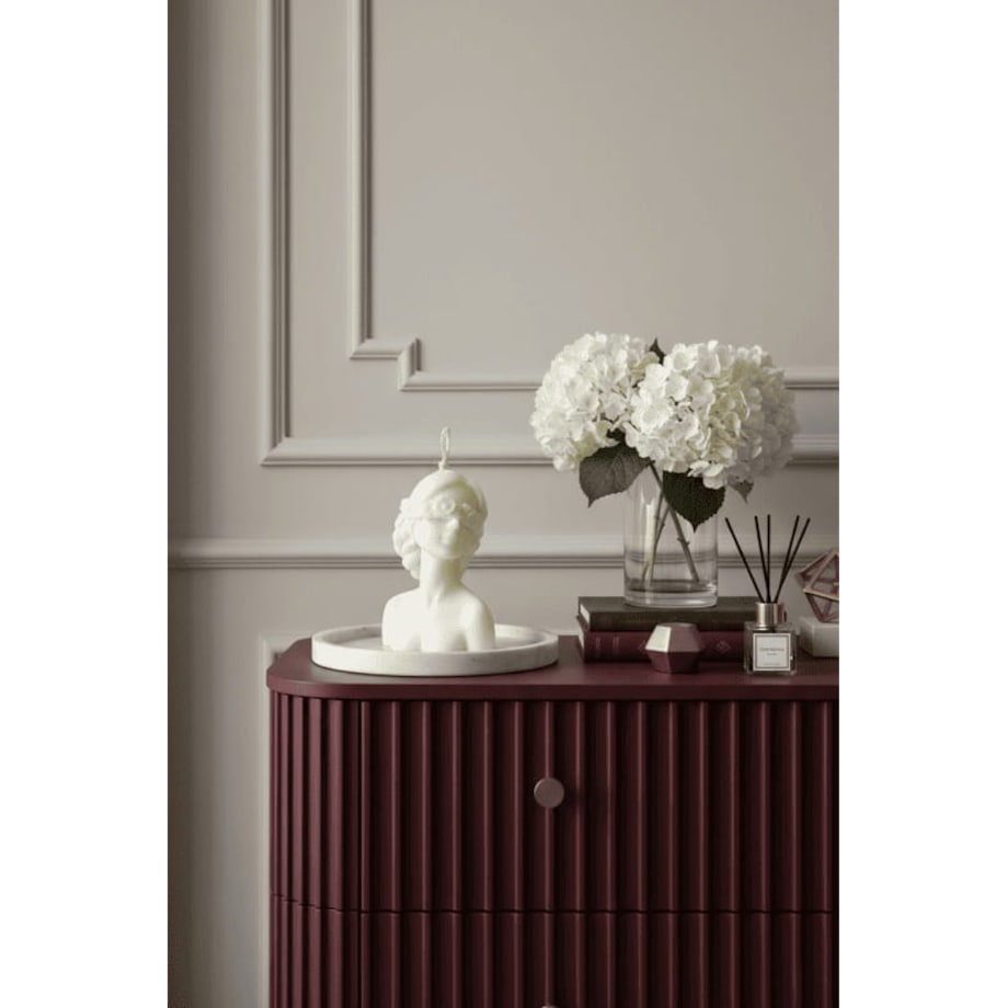 Świeca sojowa Celia – artystyczna rzeźba z naturalnego wosku, idealna jako elegancki prezent dla kobiety