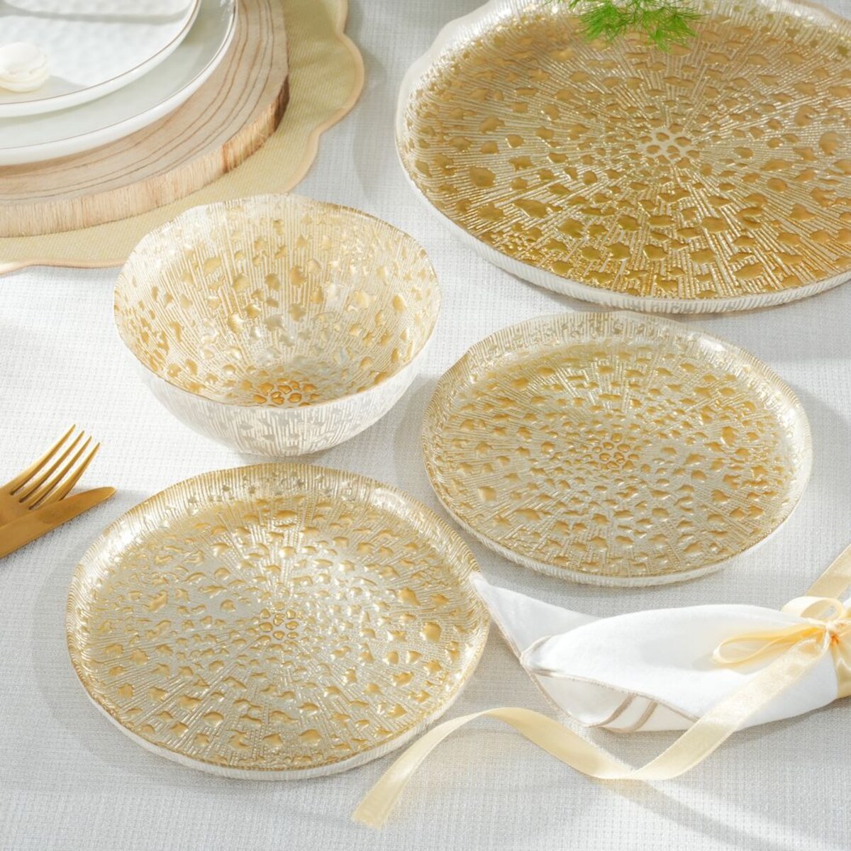 Talerz do ciasta szklany 29 cm CASTELLO GOLD