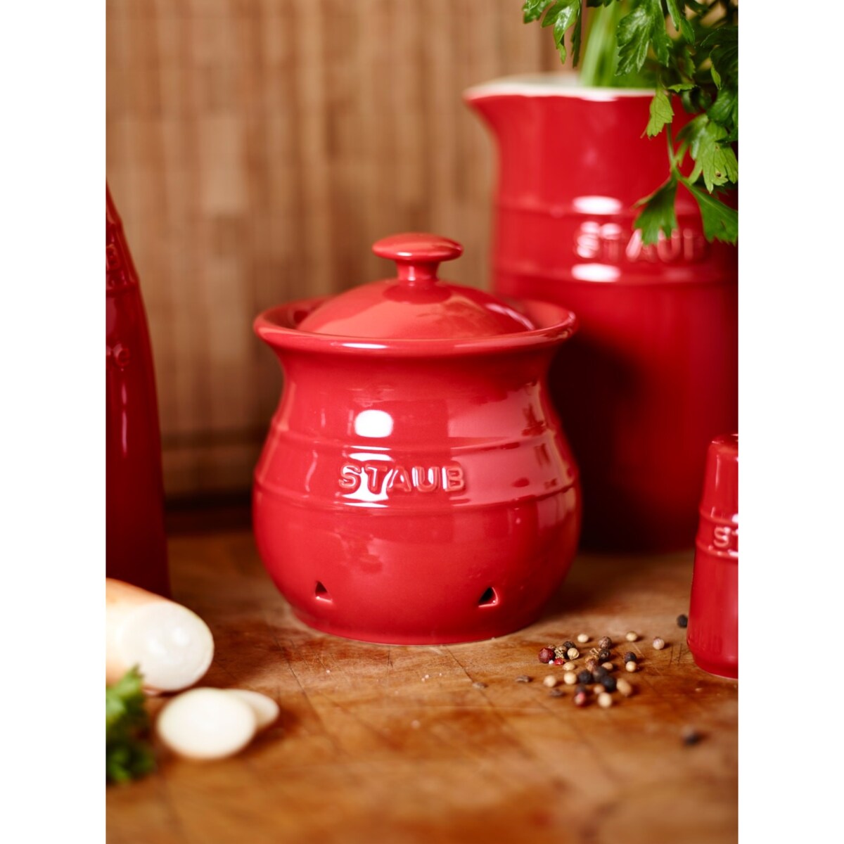 Pojemnik do przechowywania czosnku Staub - 500 ml, Czerwony