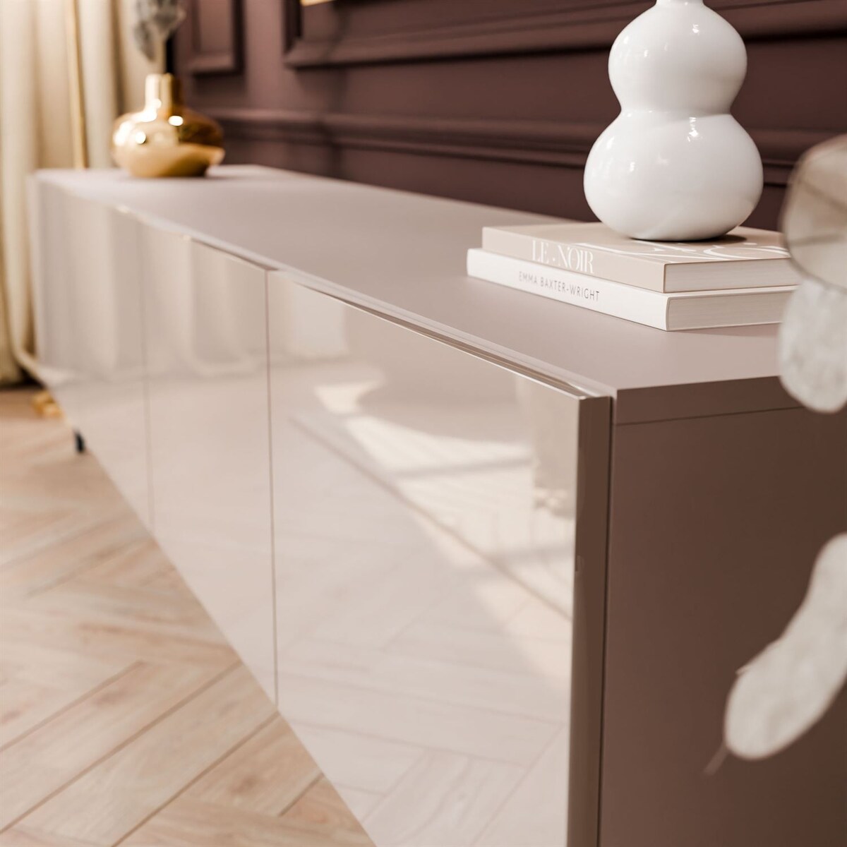 Szafka RTV COLGANTE 200 kaszmir wysoki połysk, oświetlenie LED, nóżki proste czarne