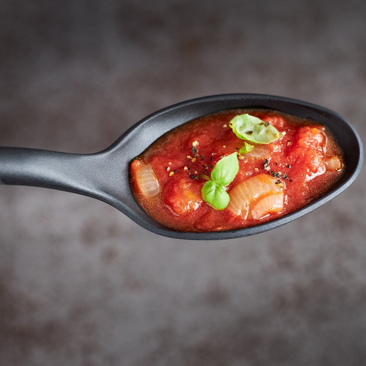 Łyżka do serwowania Basic Line 32cm - Roesle