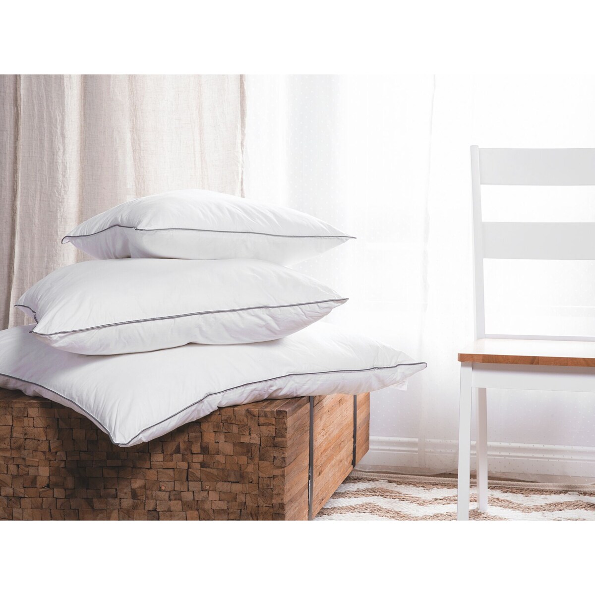 Zestaw 2 poduszek poliestrowych niskich 50 x 60 cm DIRAN