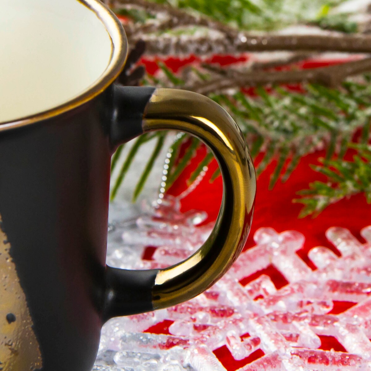 Kubek Porcelanowy Świąteczny Boże Narodzenie 400 Ml Czarno-Złoty Dzwonki