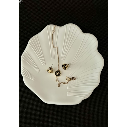 Taca dekoracyjna Shell Stone Biała