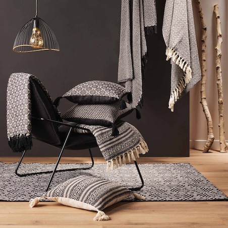 Poduszka dekoracyjna do salonu JANNA, z frędzlami, bawełniana, 40 x 40 cm