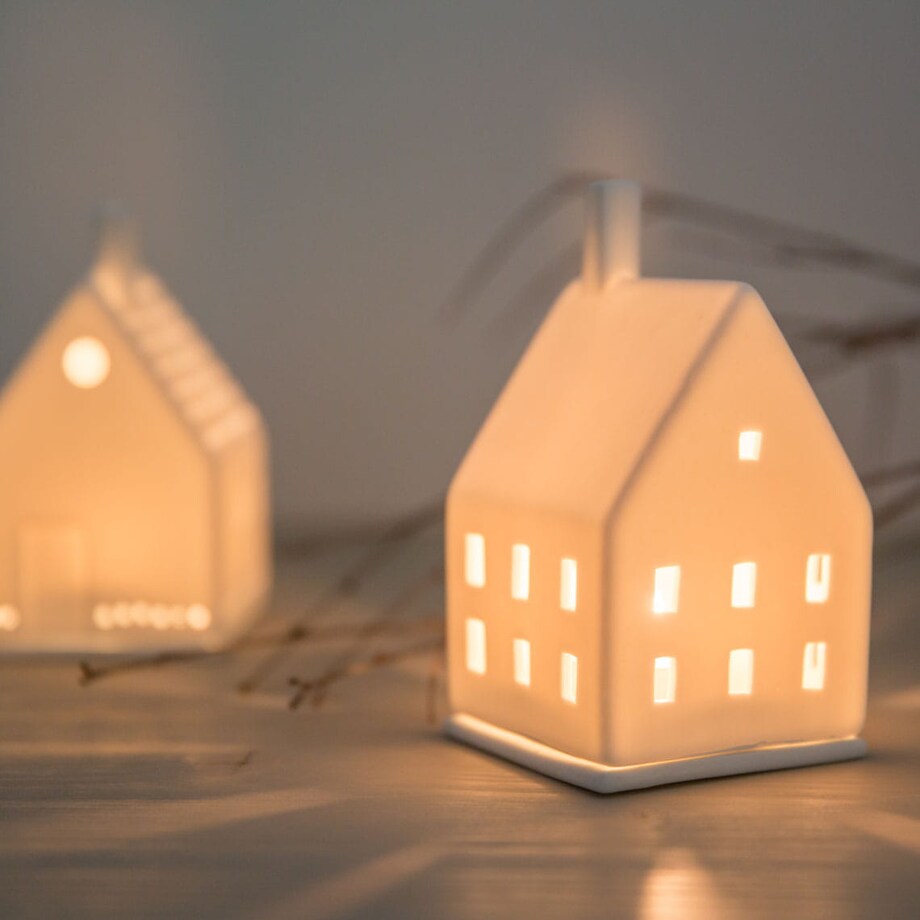 Lampion domek, magiczne światła
