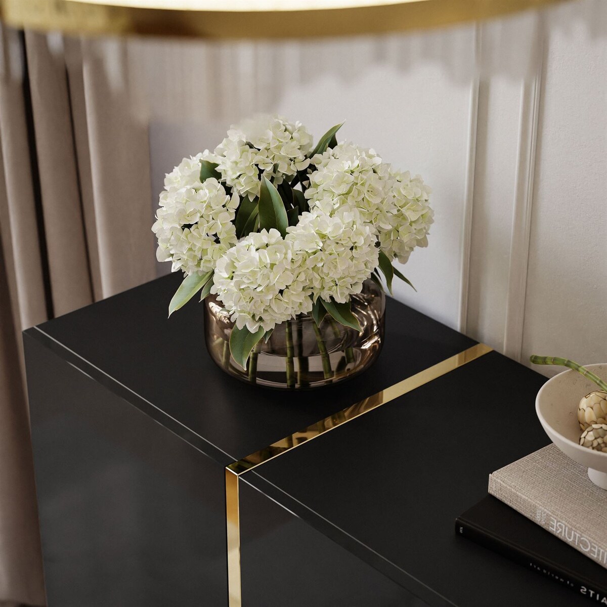 Komoda ONYX 4D 158 cm na złotych nóżkach, czarna, uchwyty złote