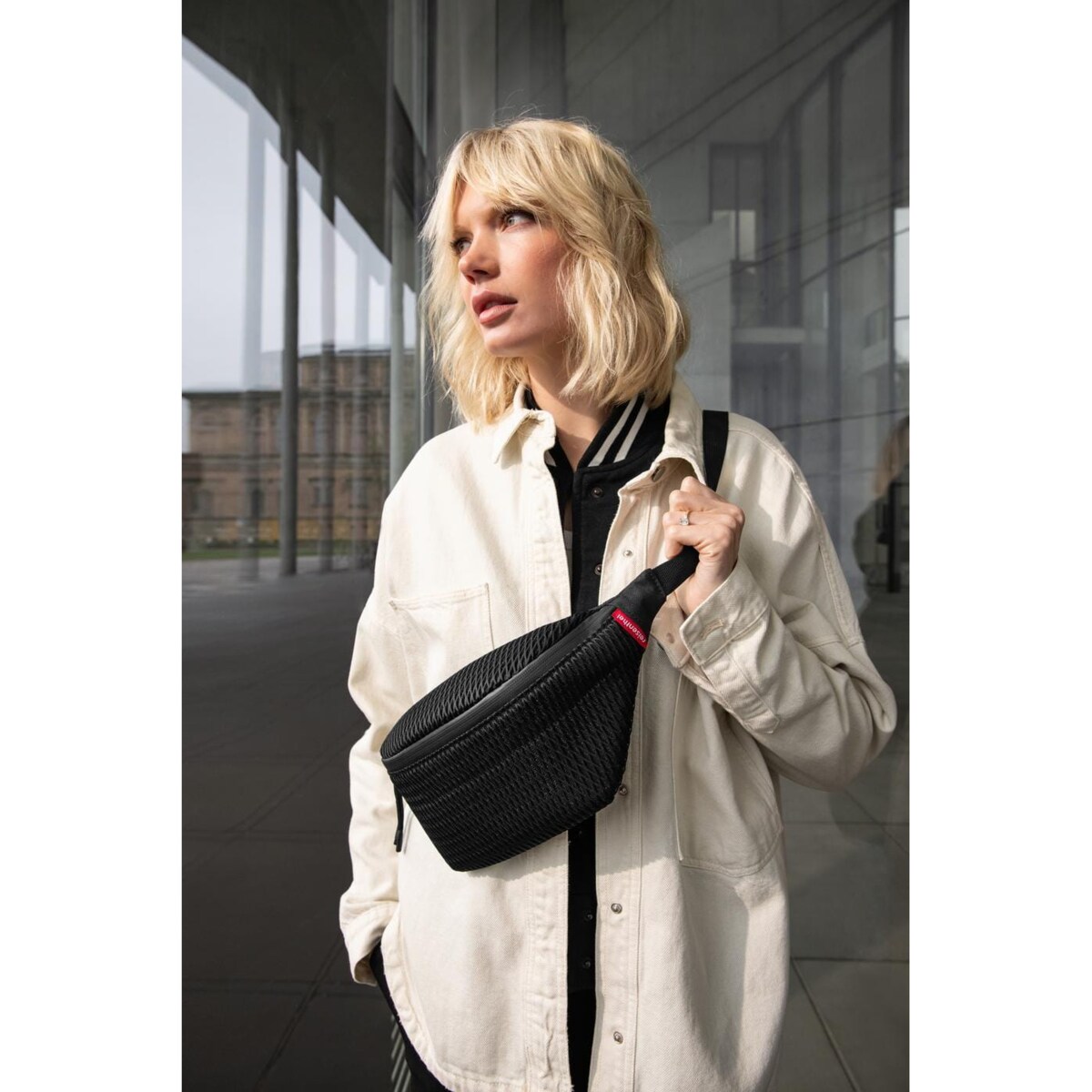 Nerka EXTRALITE BELTBAG, mesh black