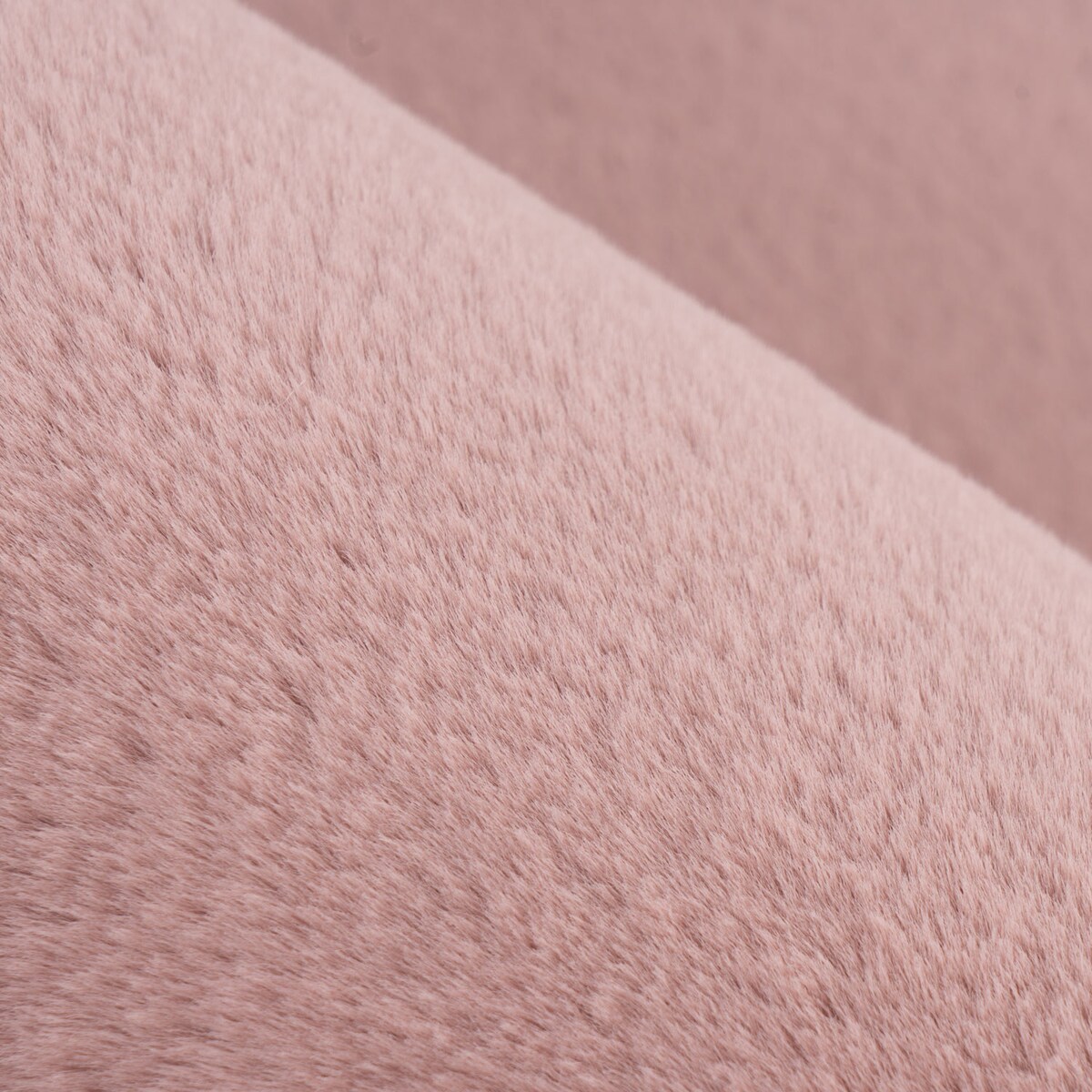 Dywan Rabbit Pastelowy róż Futro Królika Topila 4000 futrzany 80x150
