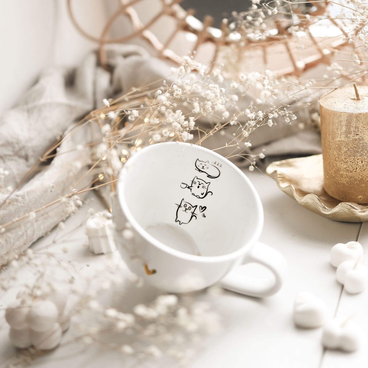Biały Kubek Porcelanowy 500 ml - Grafika Trzech Małych Kotków dla Miłośnika Kotów na Urodziny