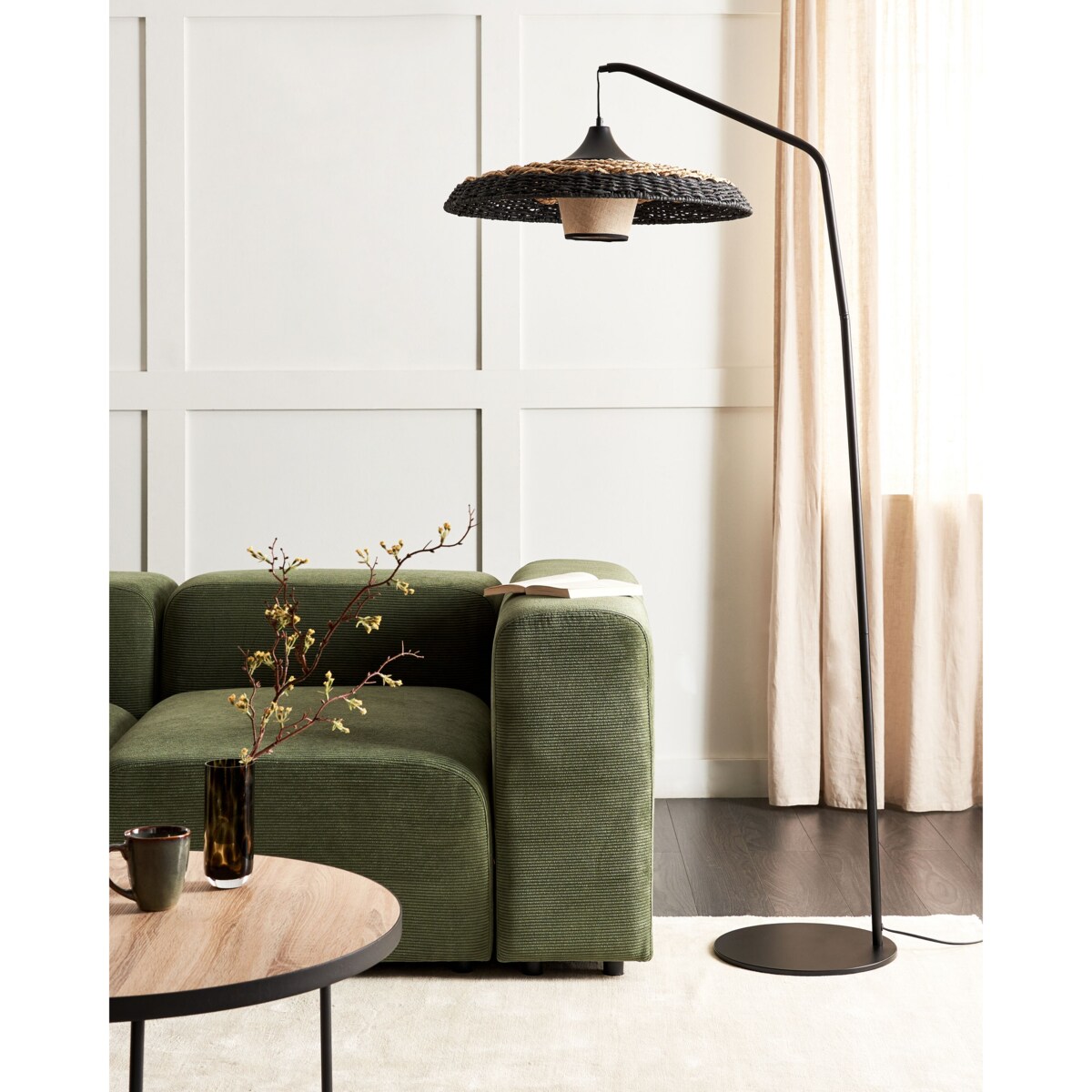 Lampa podłogowa pleciona czarna KALOMO