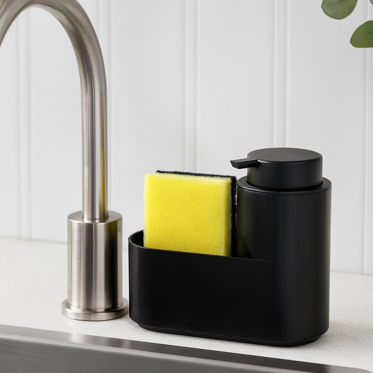 Dozownik na mydło 300 ml i gąbkę 14,5x7,4x16,5 cm MAMUTA czarny