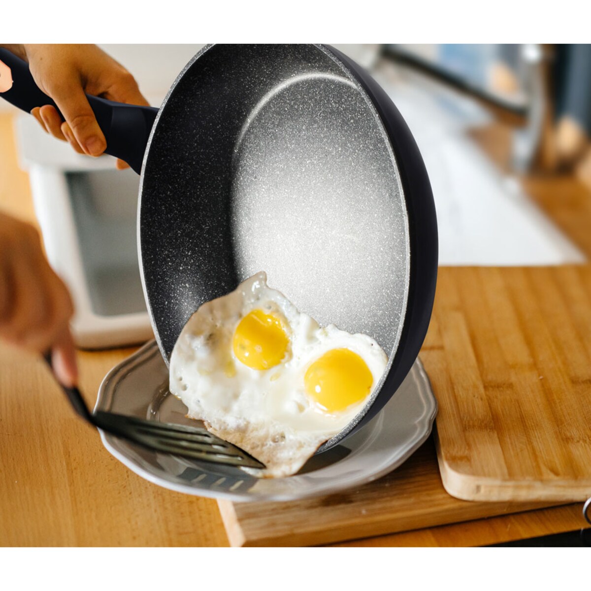 Patelnia na indukcję 24 cm Black Rose BerlingerHaus BH-1634