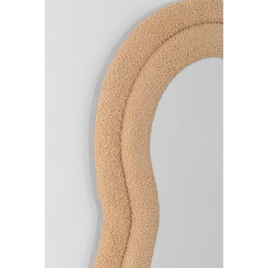 Lustro w falistej ramie bouclé brzoskwiniowe 160x60 cm