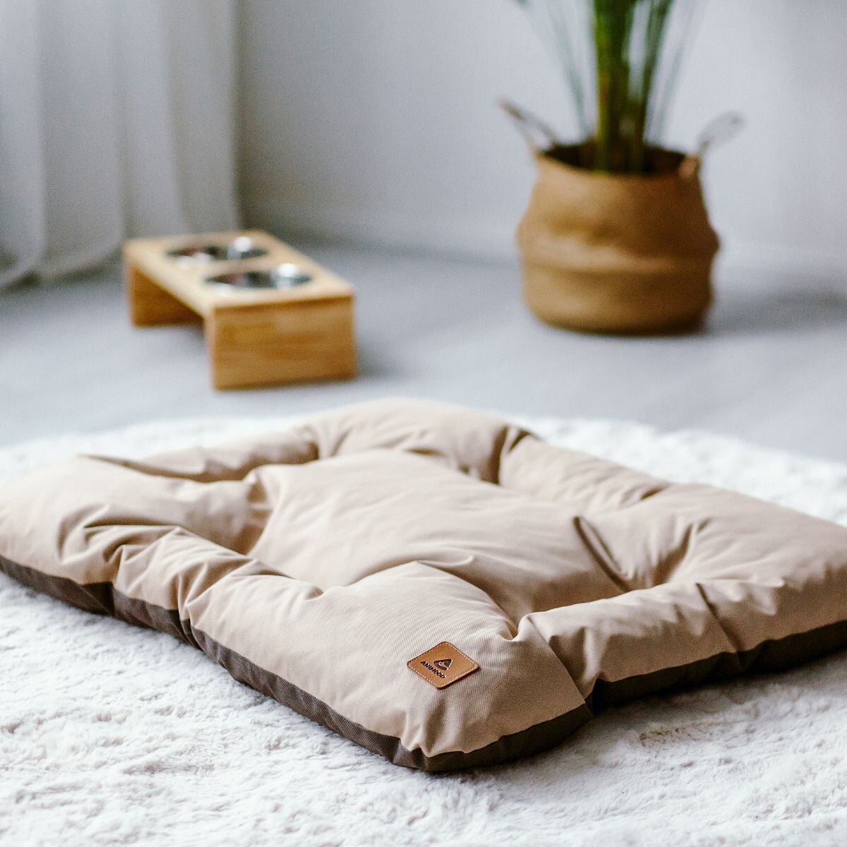 Animood Legowisko poduszka Mort rozmiar: L, kolor: cappucino, materiał: kodura