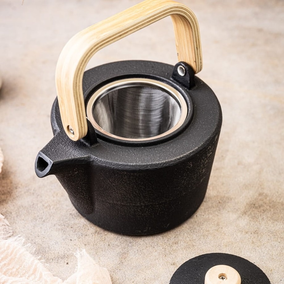 Czajniczek żeliwny Zaparzacz do herbaty z drewnianym uchwytem 1.3L KINGHOFF