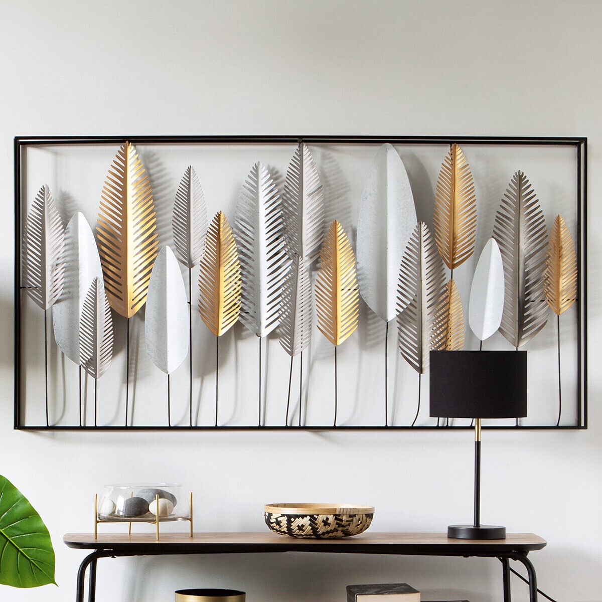 Ozdoba ścienna z motywem liści DECO, 134 x 68 cm, metal