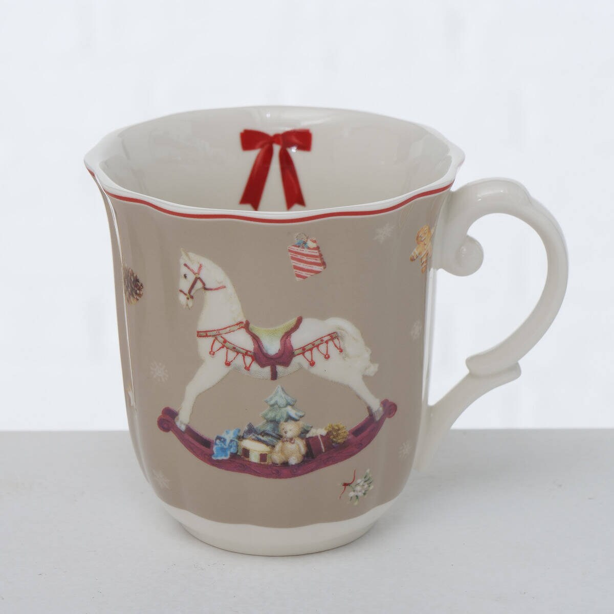 Kubek DELIGHT z falbankowym brzegiem, 350 ml