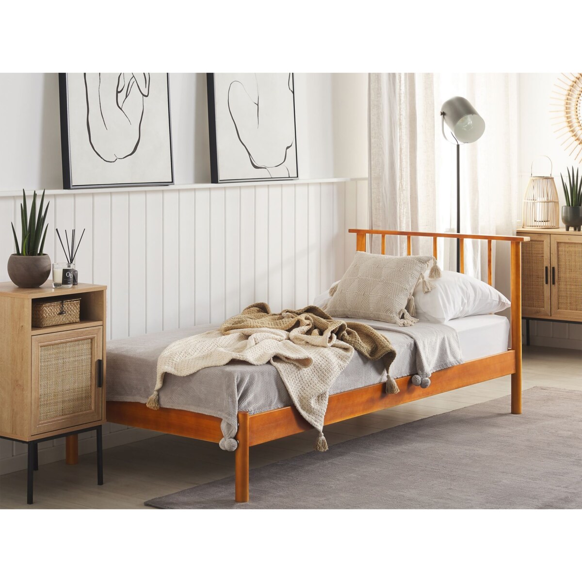 Łóżko drewniane 90 x 200 cm jasne BARRET