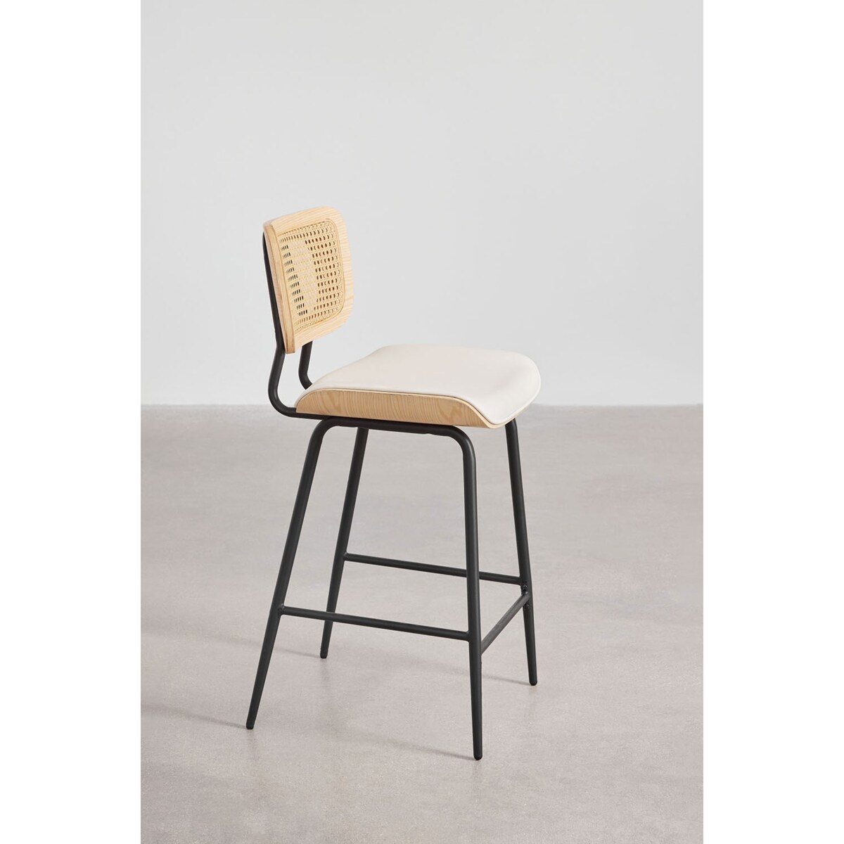 Krzesło barowe z drewna, rattanu i ekoskóry Raysa naturalne