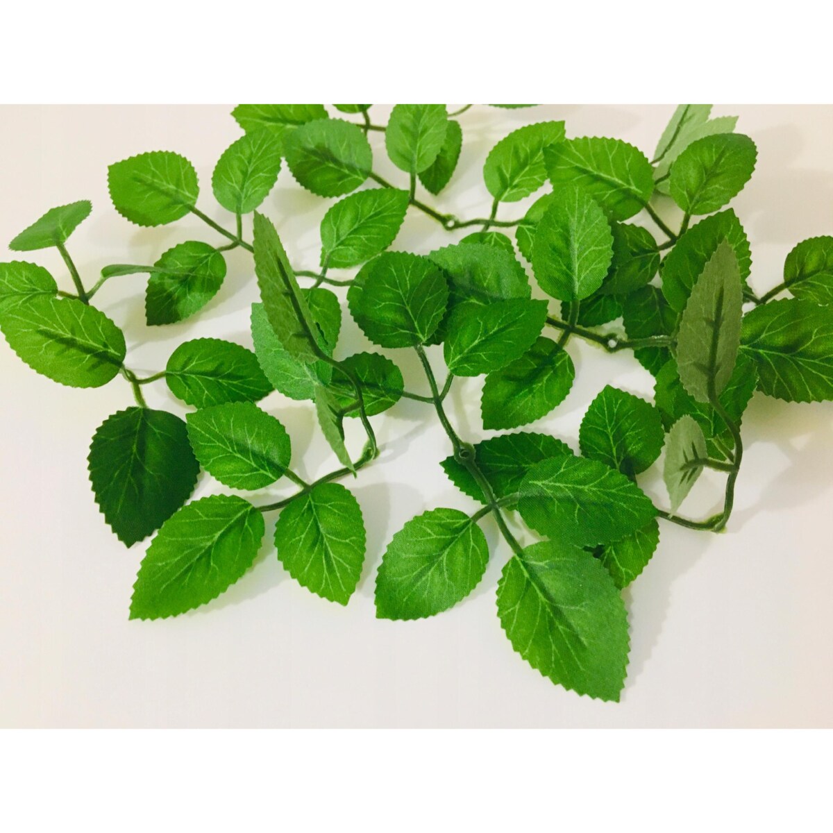 10x MAŁE SZTUCZNE LISTKI do kwiatów mydlanych bukietów stroika zielone róży