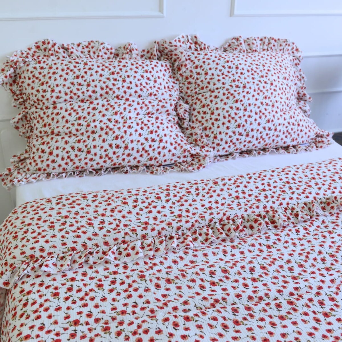 Pościel muślinowa z falbanką maki 180x200 + 2x50x60