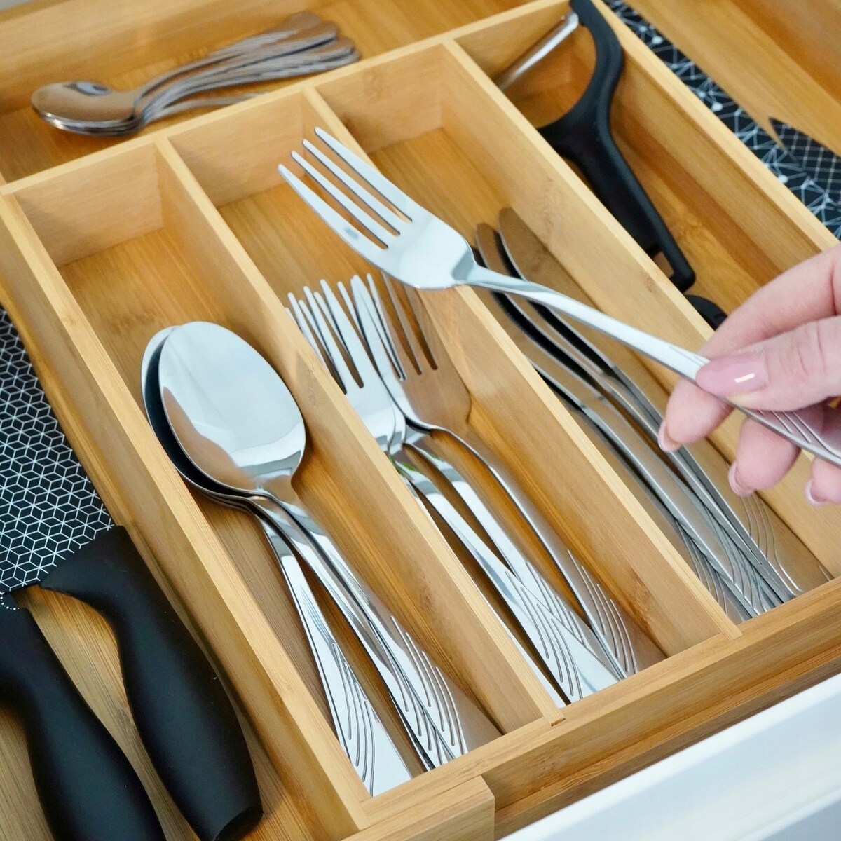 Komplet sztućców 24ele dla 6 osób stal nierdzewna w pudełku zmywarka