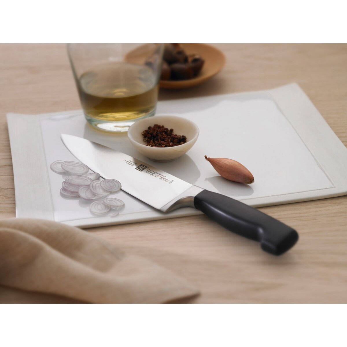 Nóż szefa kuchni Zwilling Four Star - 16 cm