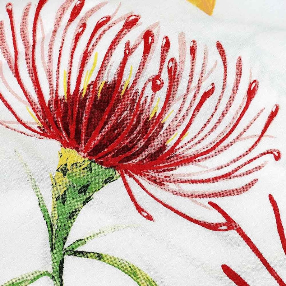 Poszewka dekoracyjna bawełniana 40x40 Sunny Bloom biała w kolorowe letnie kwiaty, Cottonlove, Darymex