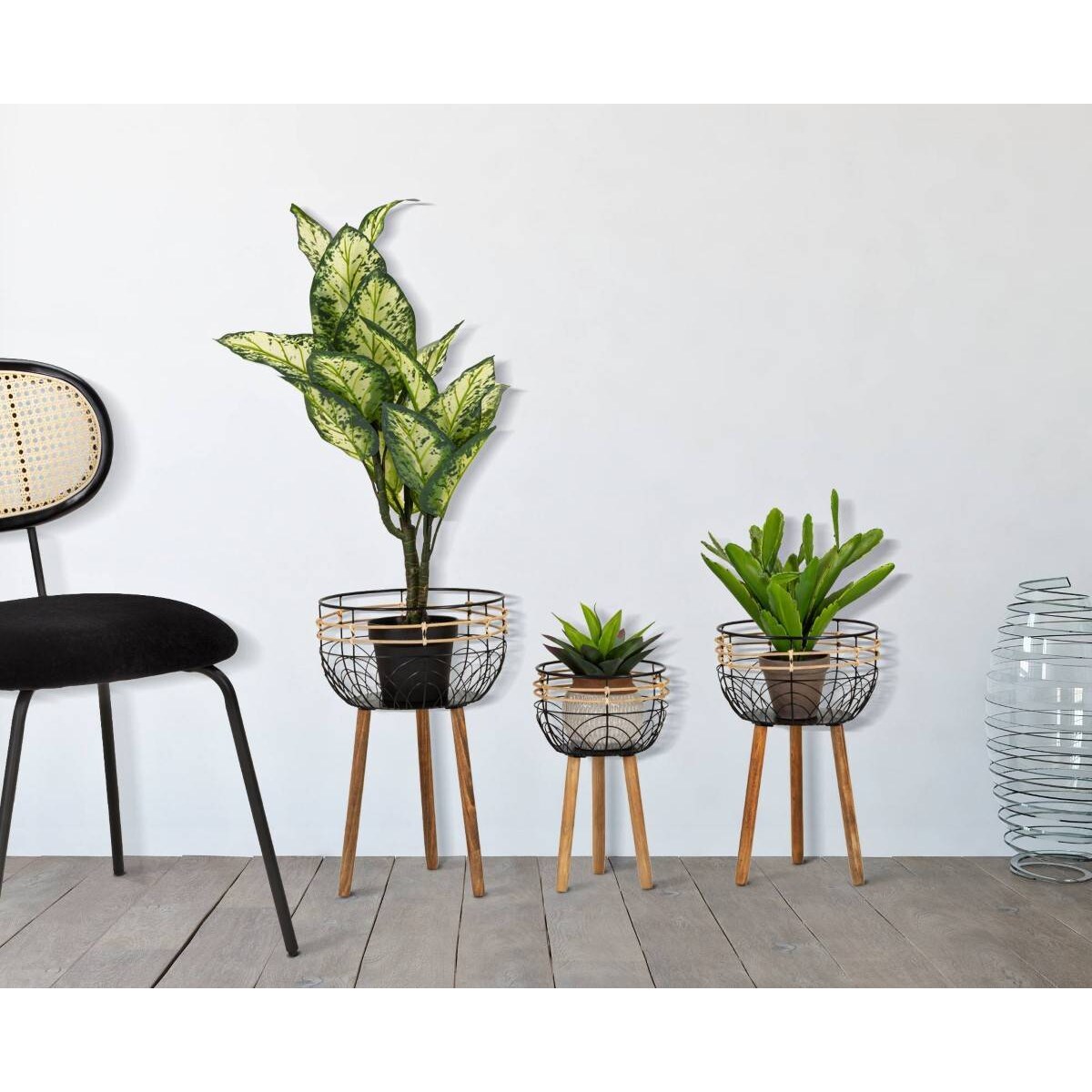 Stojaki na kwiaty w formie koszy, 3 szt