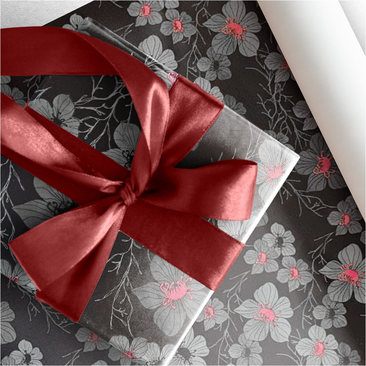 Papier do pakowania prezentów 25 METRÓW MEGAROLKA Urodzinowy Do Paczek Ozdobny