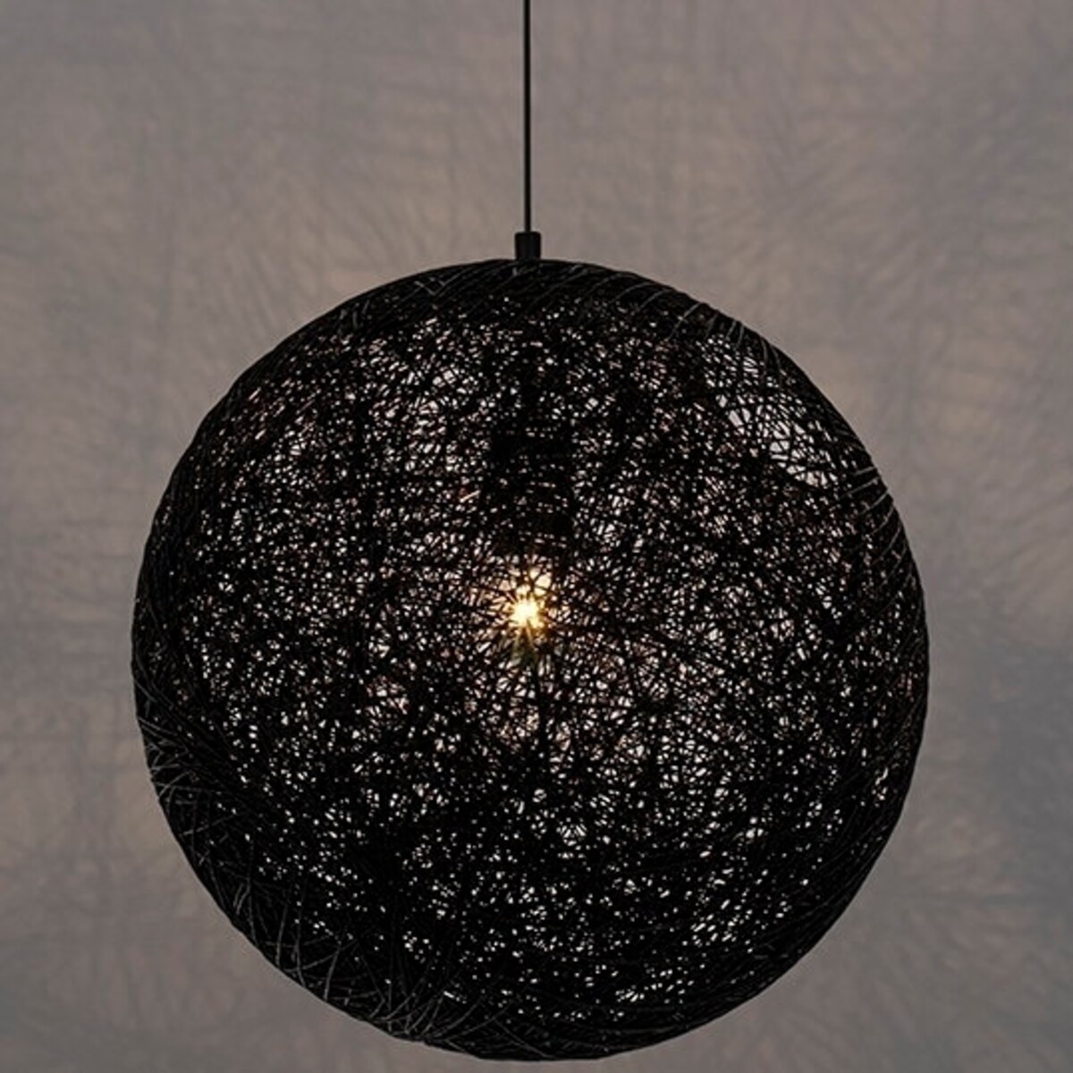 Wisząca lampa kula Luna okrągły zwis ze sznura czarny