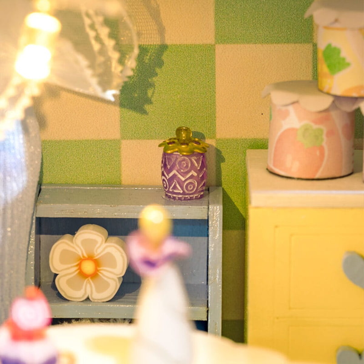 Miniaturowy domek - Wiosenne przebudzenie