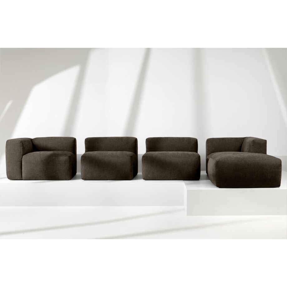 KONSIMO BUFFO Sofa narożna prawa 6-osobowa z wyjątkowo miękkim siedziskiem, kolor brązowy