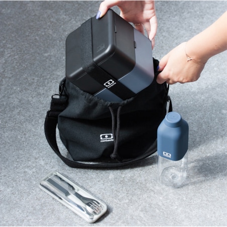 Lunchbag termiczny z paskiem Fresh Black, 5700 ml, Monbento