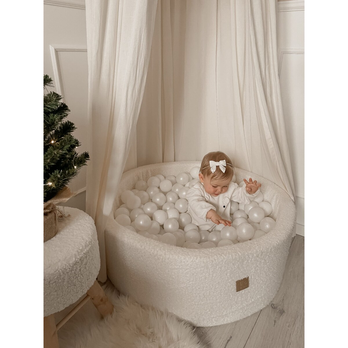Okrągły Suchy Basen dla Dziecka 90x40cm/300 Piłek 7cm, Boucle, Biały: Pastelowe Różowe/Miętowe/Białe/Beżowe