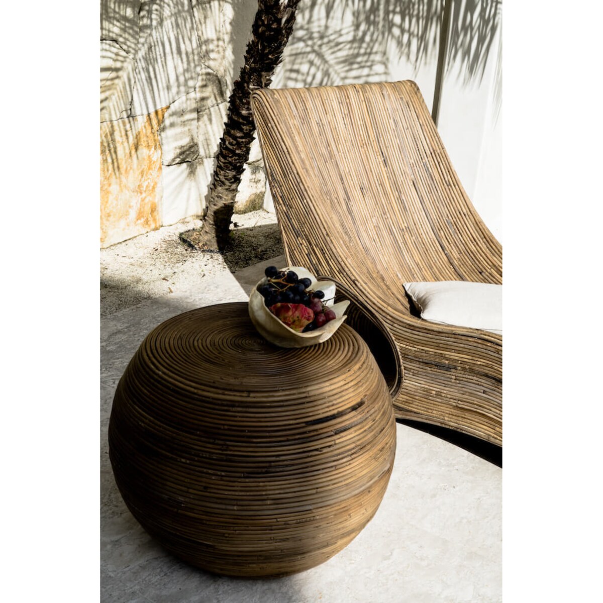 OKRĄGŁY RATTANOWY STOLIK TEGAL CIEMNY