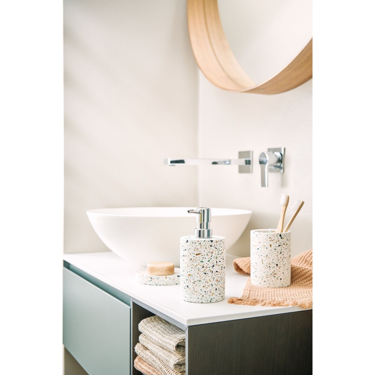 Kubek na szczoteczki do zębów 11x Ø 8,2 cm NIXIE