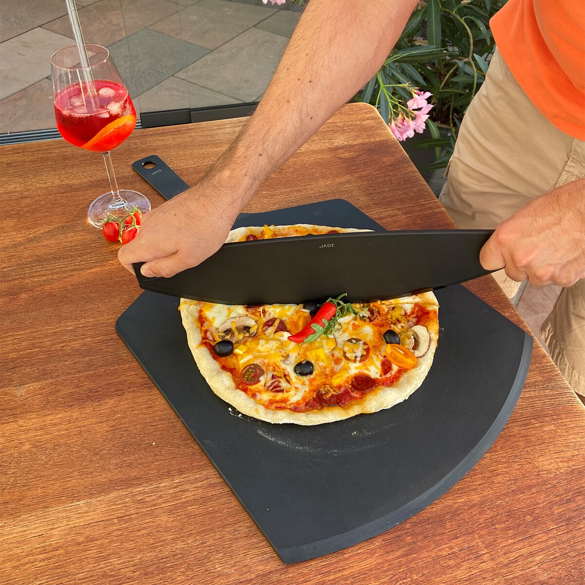 Nóż do pizzy / JADE