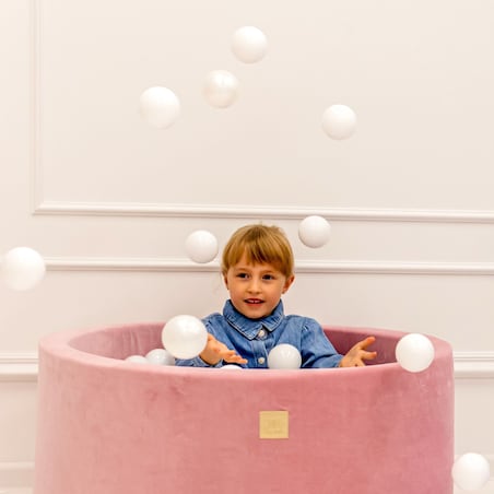 Zestaw Plastikowych Piłeczek 7cm dla Dzieci, Kulki do Basenu 50szt.: Różowe/Transparentne/Perłowobiałe/Szare