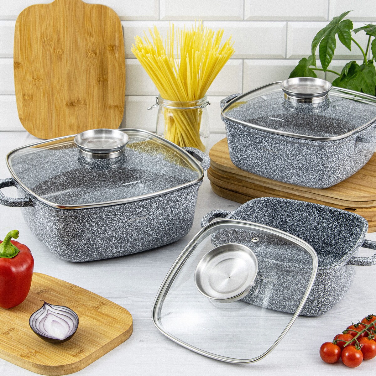 Garnek z powłoką marmurową kwadratowy marmurkowy szary indukcja gaz 4.4L 24cm KLAUSBERG