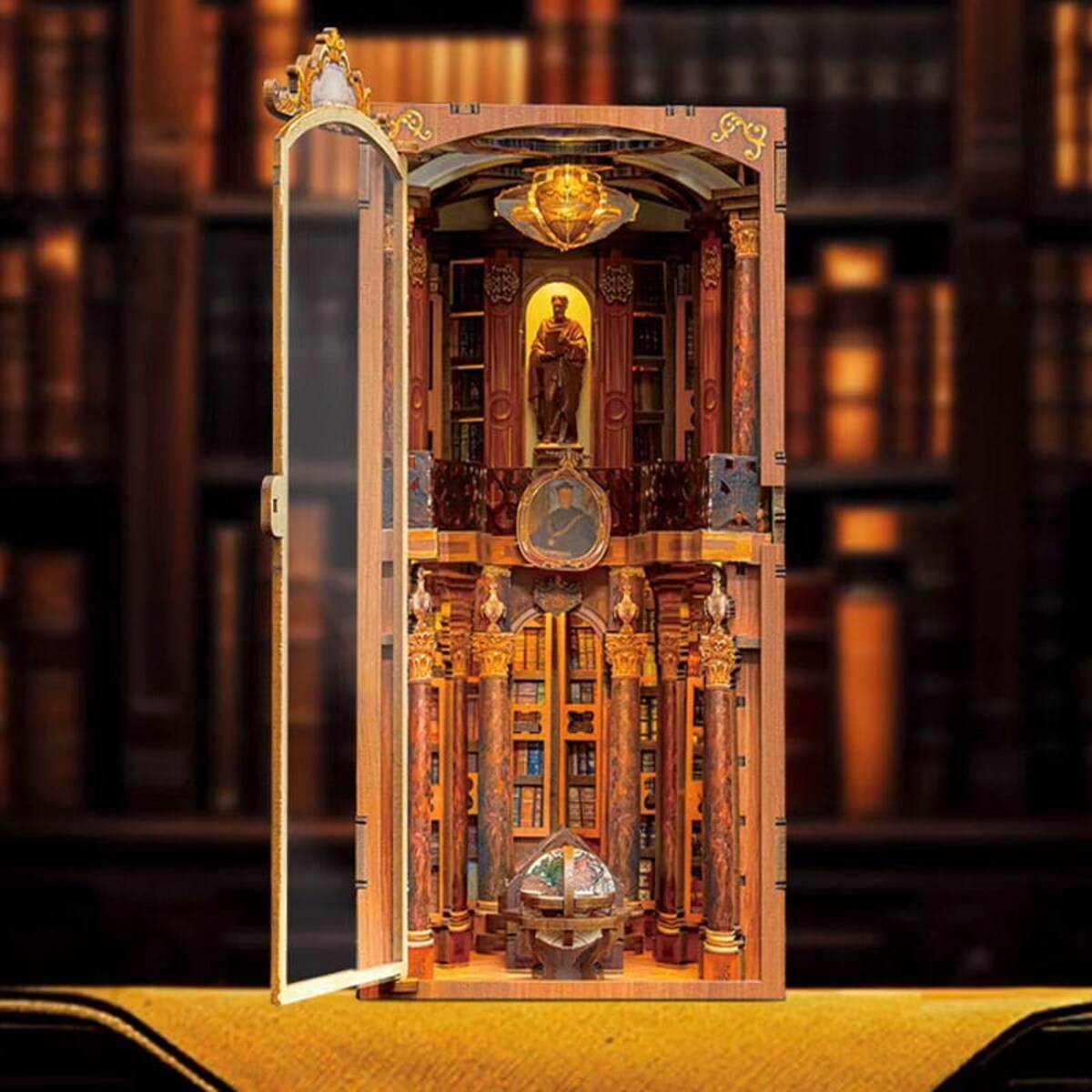 Miniaturowy domek Book Nook - Księgi Zakonu Feniksa