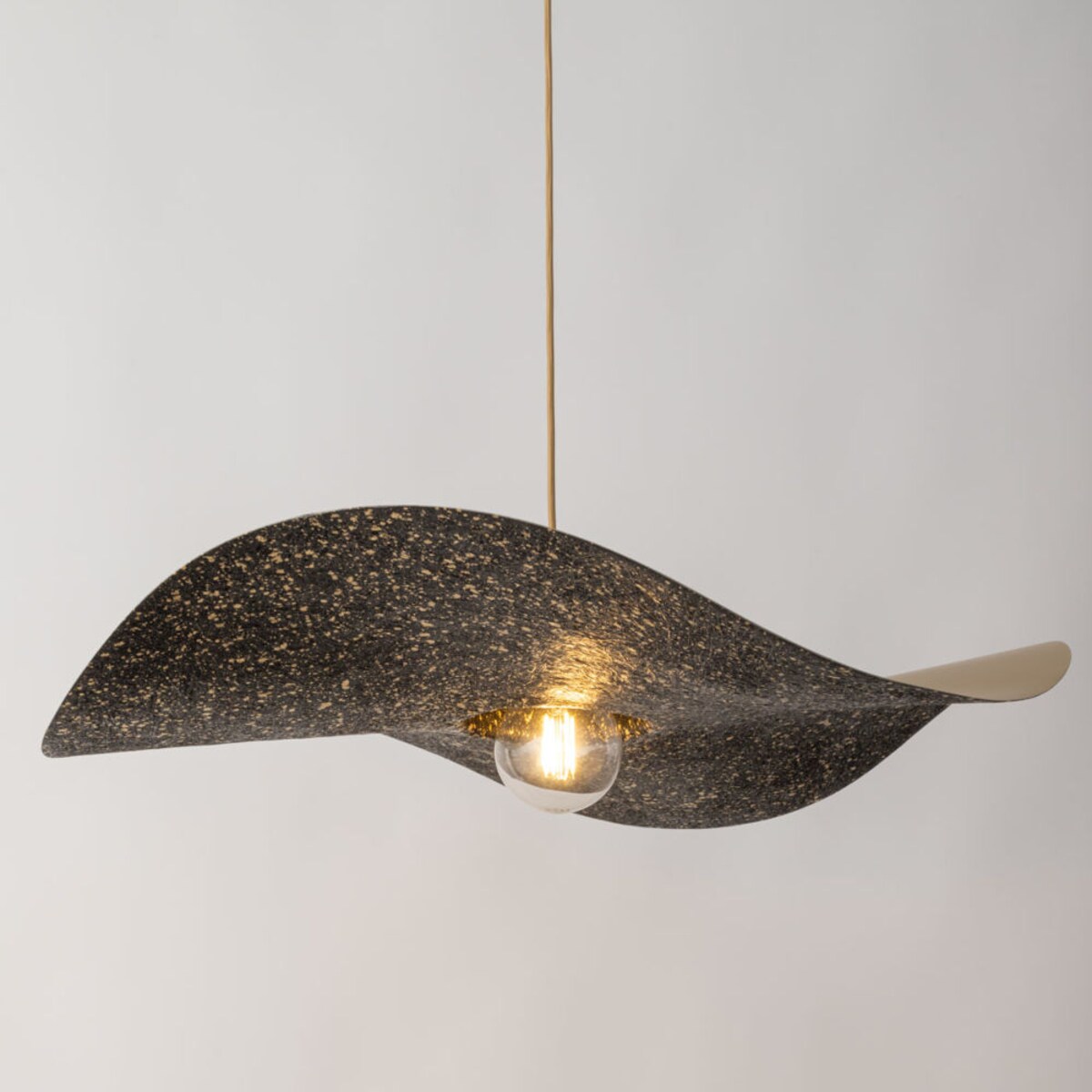 Metalowy zwis kuchenny KAPELLO wisząca lampa nad blat złota