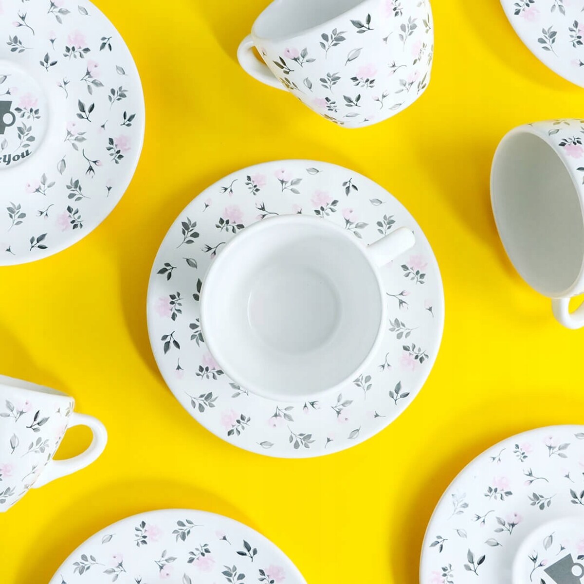 Zestaw na herbatę i kawę FILIŻANKA+SPODEK 150ml w pięknym kwiatowym wzorze