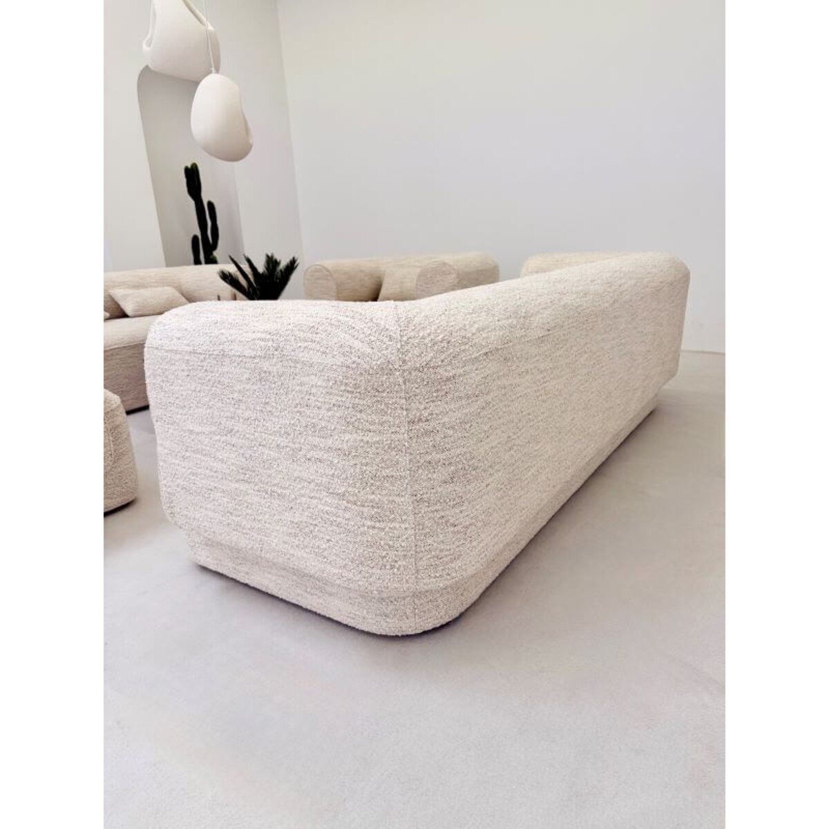 SOFA DWUOSOBOWA BELAGIO – KREMOWY MELANŻ Z BORDEM