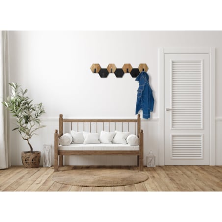 Wieszak ścienny na ubrania Hexagon 77cm