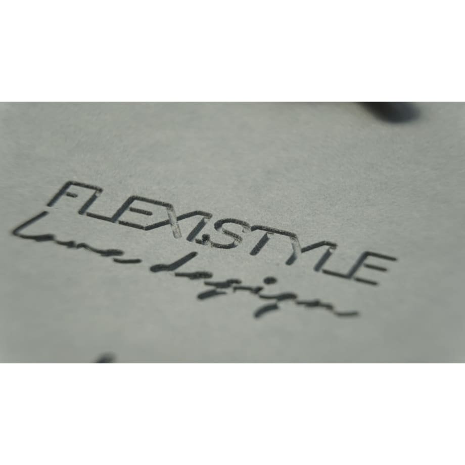 Nowoczesny zegar ścienny do salonu 3EKO 30cm szary