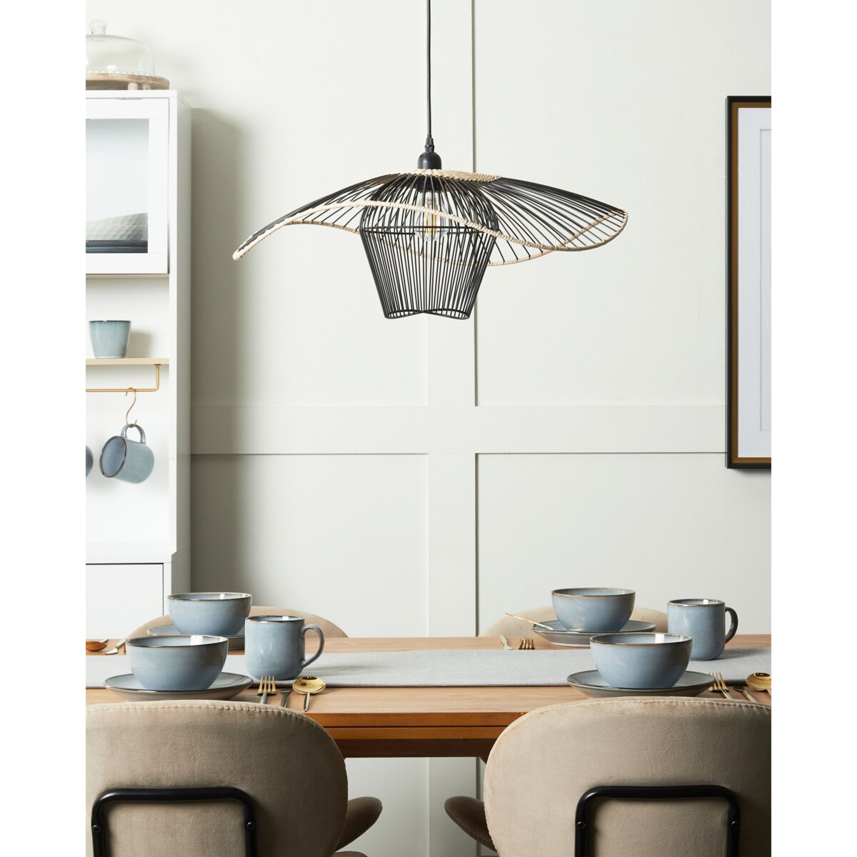 Lampa wisząca czarna LUNGA