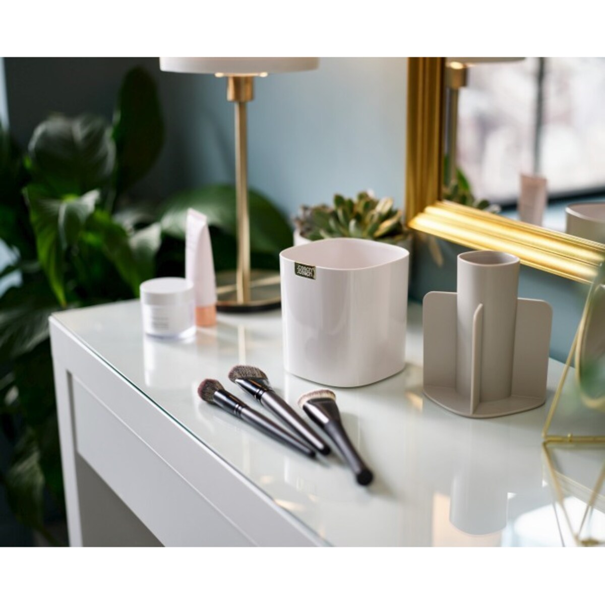 Pojemnik na pędzle Viva, 14.3 x 11.5 x 11.5 cm, Joseph Joseph